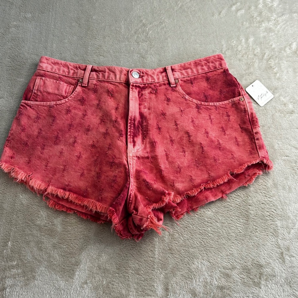 NWT Free People We The Free Mixed Emotions High Rise Denim Shorts Dragonfruit 32 - Picture 2 of 9